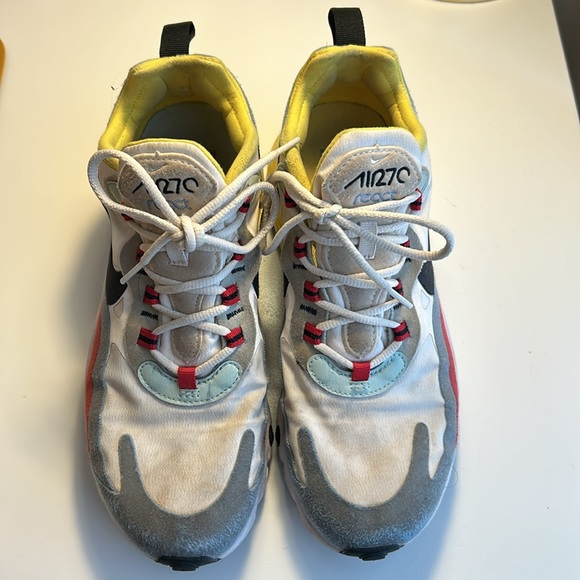 Nike Air 270 React EUC WOMENS size 8 - Picture 3 of 5